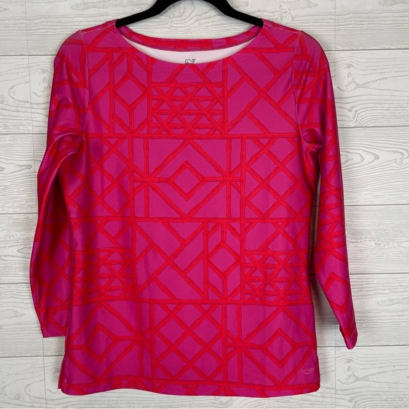 Vineyard Vines Tops - Vineyard Vines Island Scarf Print Bamboo Print UPF 50 Shirt Size Small Rashguard